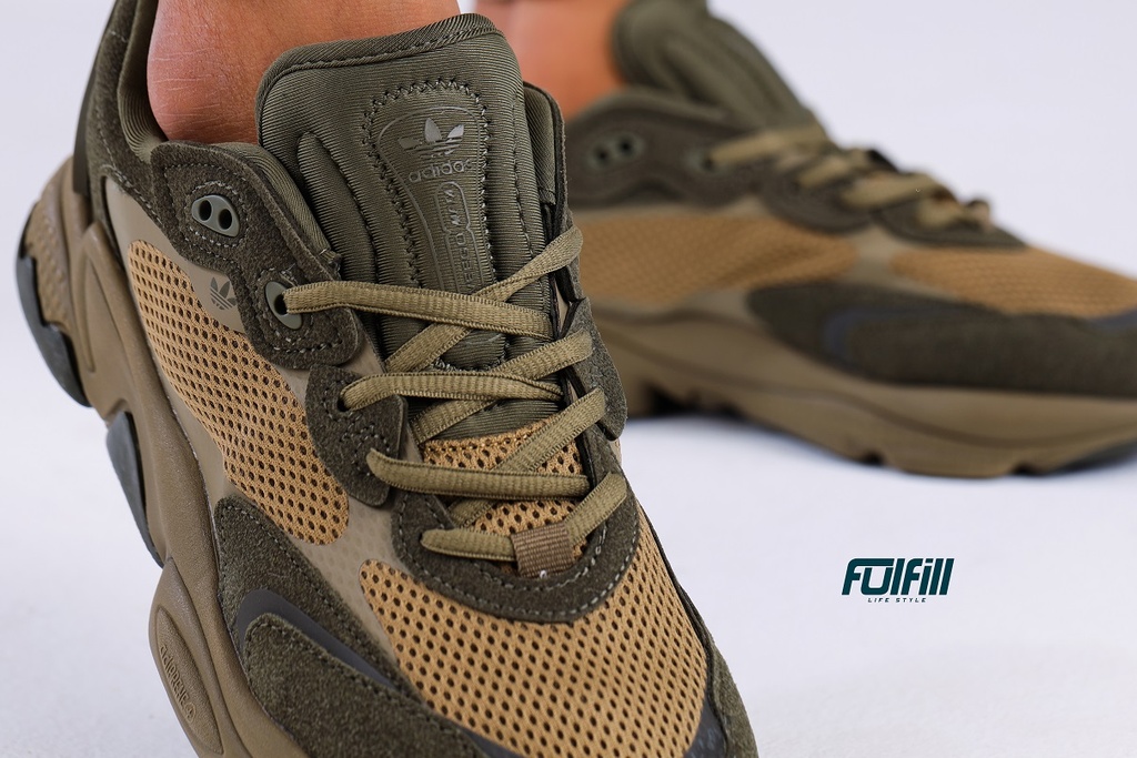 Adidas ozweego dark green top